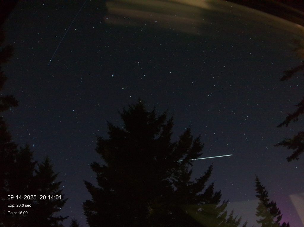 2025-09-14 20:14 Pink & ISS